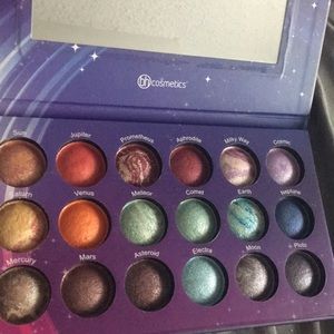 NOT FOR SALE Bh eyeshadow palettes